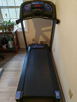 Horizon Fitness 2.50 hp Treadmill