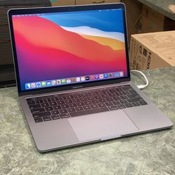 2018 MacBook Pro 13” With Touchbar