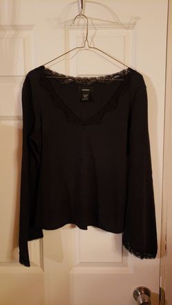 Spandex with flared arms with lace
