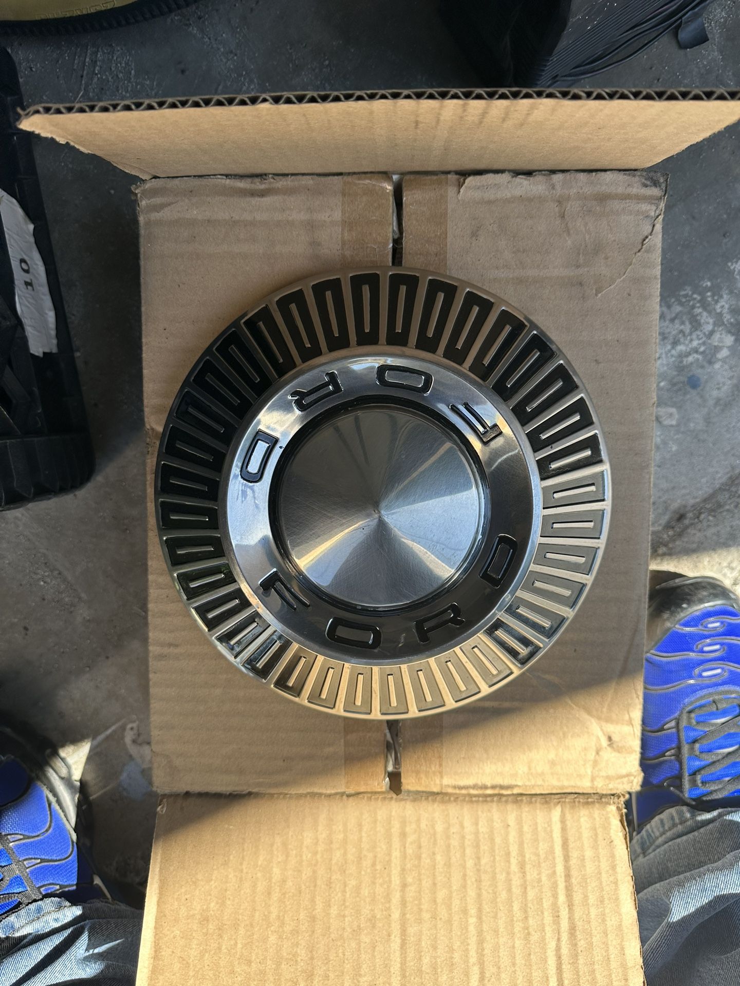 Ford Hubcaps 