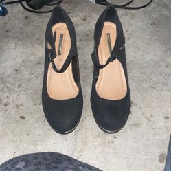 Black Heels 8 1/2