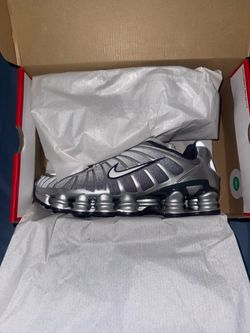 Nike Shox TL Metallic Silver Size 9.5M $100