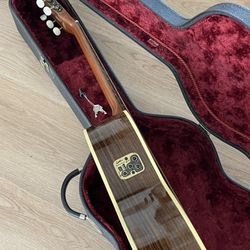 Godin La Patrie Collection Qi Classical Guitar