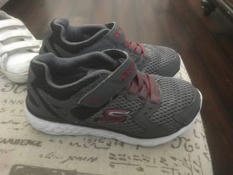 Sketcher tennis size 12
