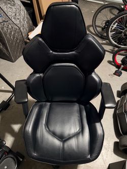 DPS 3D Insight Gaming Chair with Adjustable Headrest