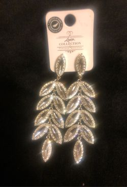 Beautiful in costume diamond jewelry earrings