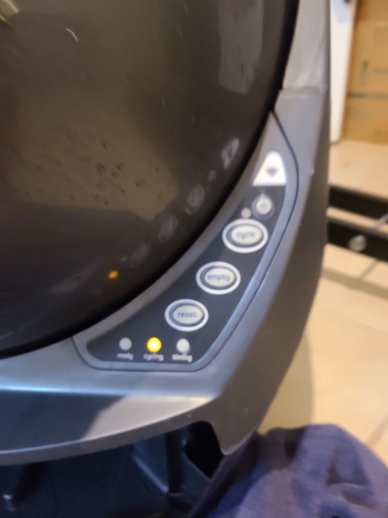 Cat Cleaning waste robot 