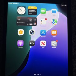 iPad 9th Gen(64GB) W/ Headphones For Nintendo Switch