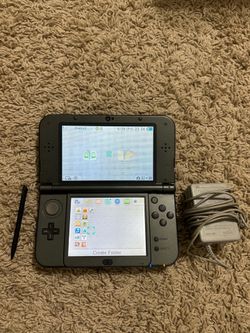 New Nintendo 3DSXL with Stylus and Charger
