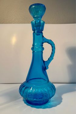 Vintage early 1970's Jim Beam Genie Bottle style vivid blue decanter w/stopper
