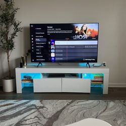 Samsung 55” 4K UHD Smart TV — TU7000 Series | Perfect condition