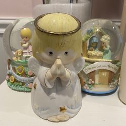 Precious Moments Set. If Posted, Its Available