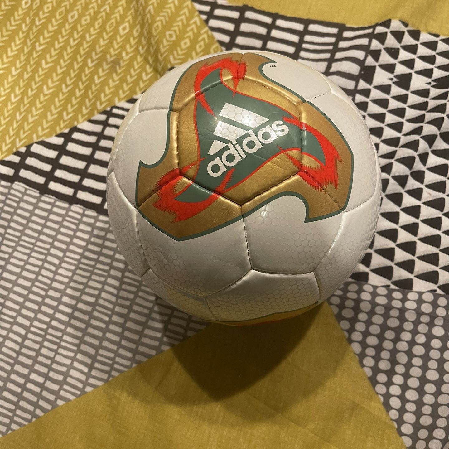 Estudiante cocaína ácido Adidas Fevernova 2002 Fifa World Cup tournament Match Ball size 5 Rare for  Sale in Park Ridge, IL - OfferUp
