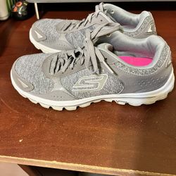 Sketchers Go walk Sneakers