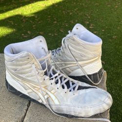ASICS Aggressor 6 Wrestling Shoe Size 9.5