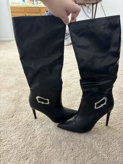Black Knee high Boots 👢