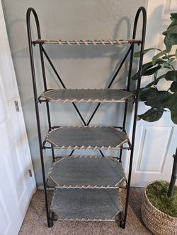 5-Tier Metal Floor Stand/Shelving