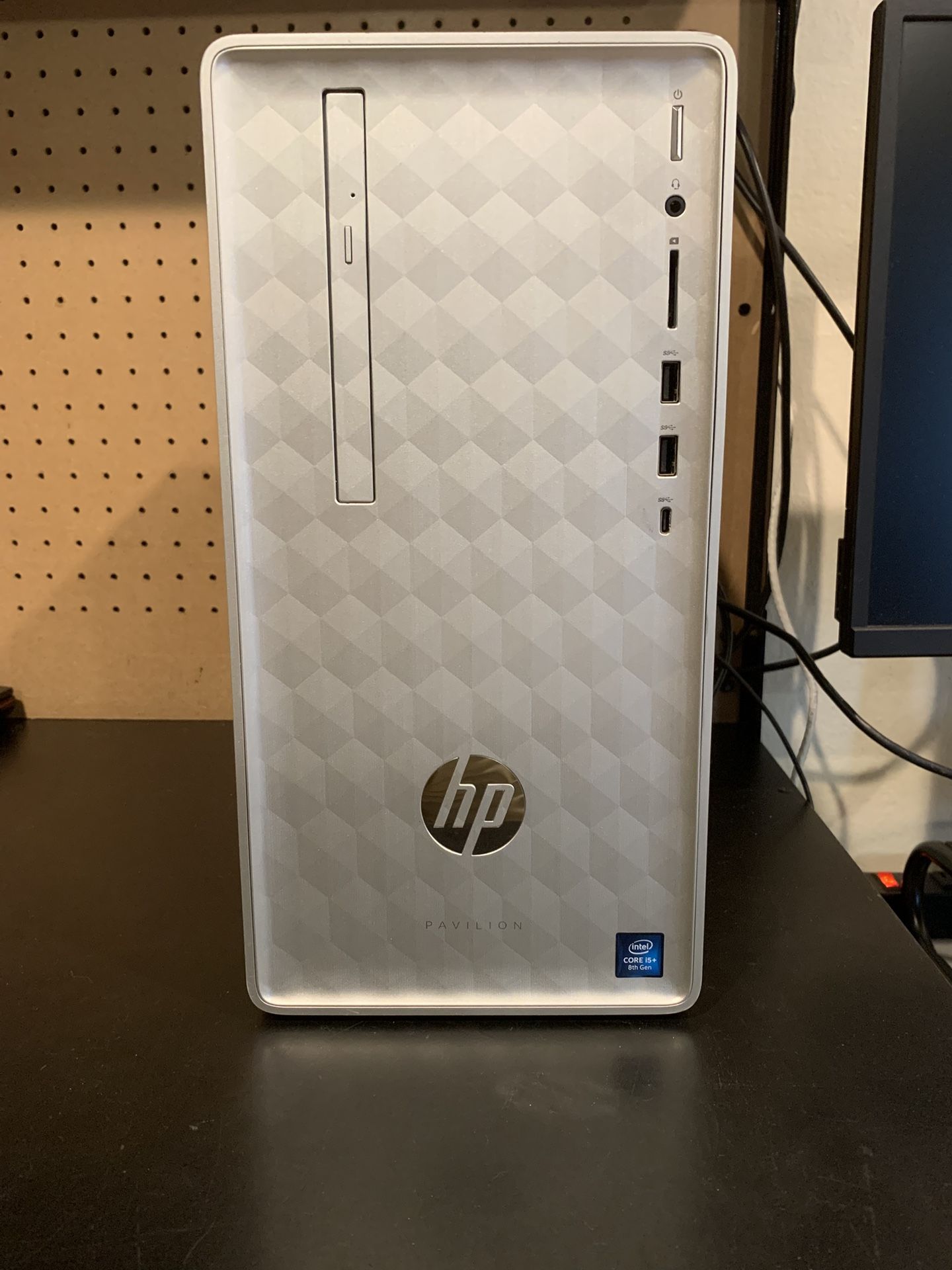 Fast 8th Gen i5 with WiFi, 16 GB of Ram, 512 GB SSD, and Windows 11