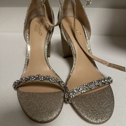 Badgley Mischka Jewel Heels - size 10