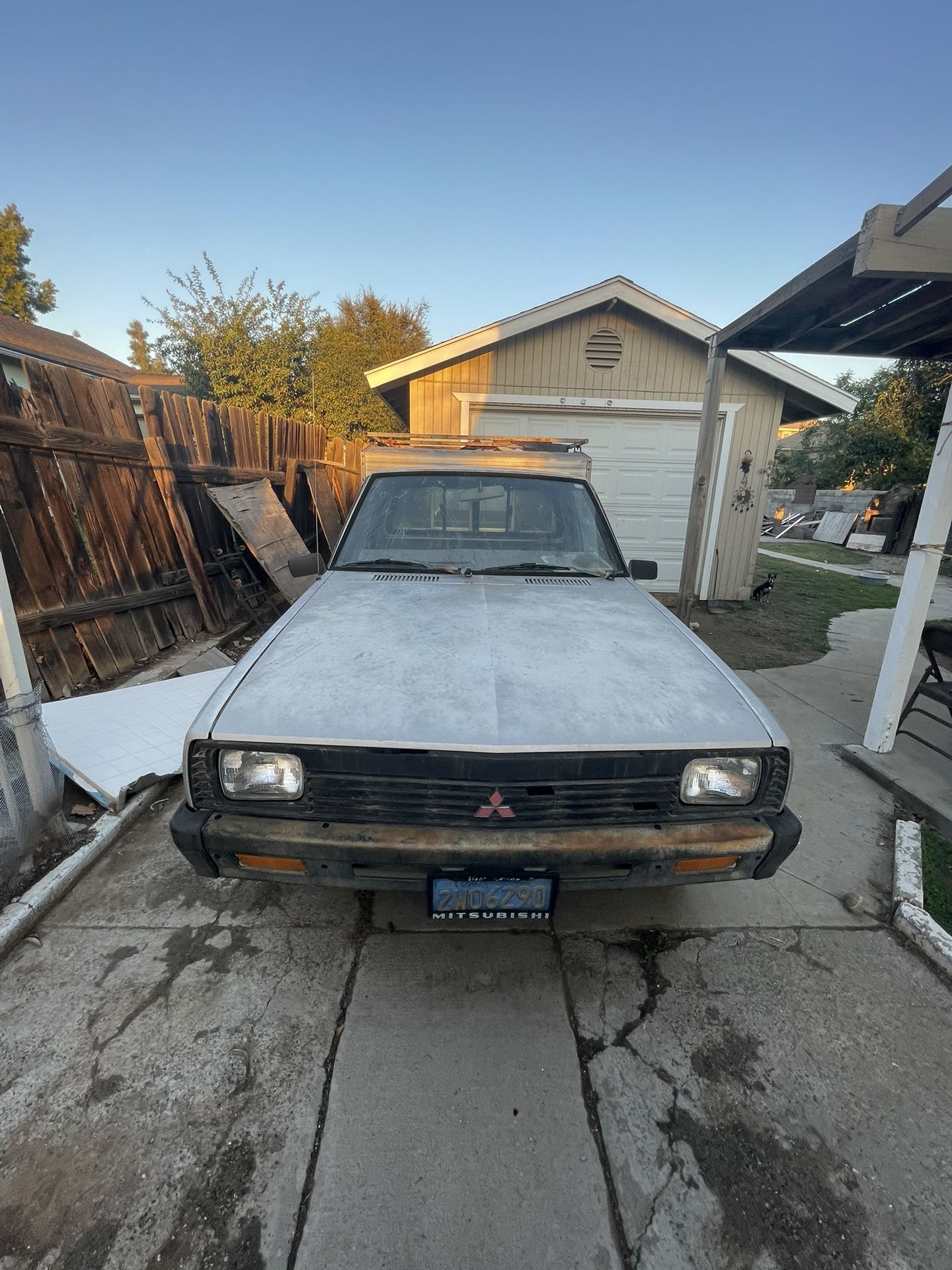For Mitsubishi 87-92 Pickup Mighty Max Dodge D50 Standard Rear