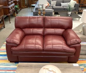 Genuine La-Z-Boy Leather Loveseat - Excellent Condition