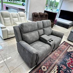 Next-Gen DuraPella Slate Power Reclining Loveseat with Console