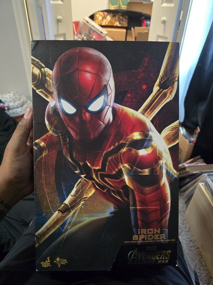 Hot Toys Iron Spider (Avengers)