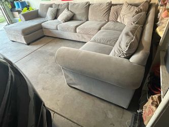 Sectional couch