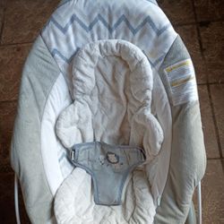 2 Baby Bouncers