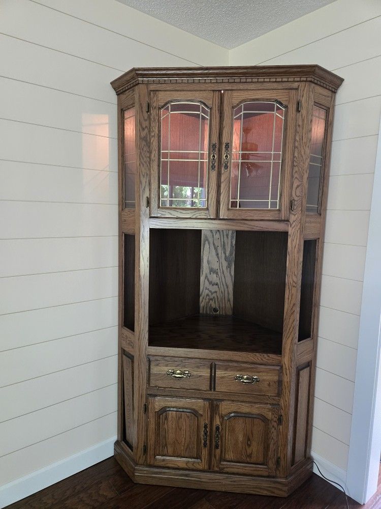 Corner Lit Cabinet