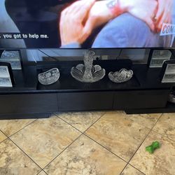 TV Stand  6 Months Old Adjustable Size 
