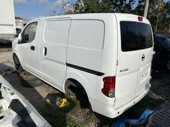 Parts For Nissan NV200 ( No Back Doors Available)