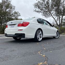 2013 BMW M740iL