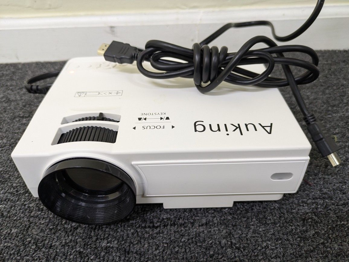 Auking Mini Projector