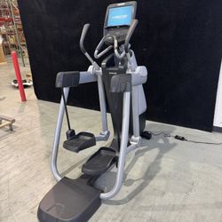 Commercial Precor AMT 783 w/P82 Console 