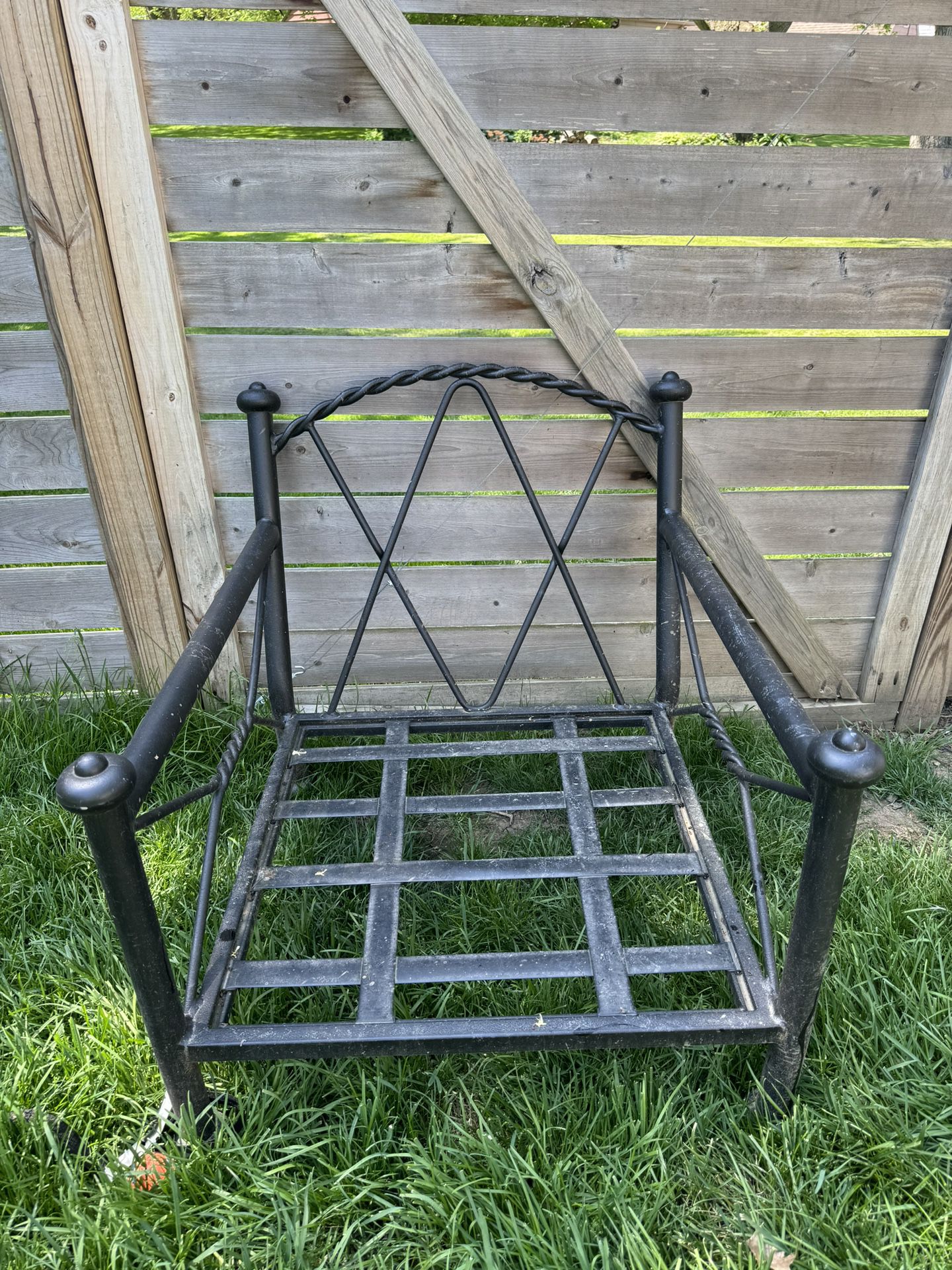 4 Outdoor Metal Chairs