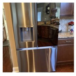 LG Fridge 1 Year Old 