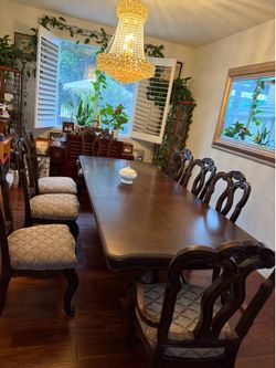 Dining table and 8 chairs
