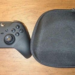 Xbox Series X 1TB SSD, Elite Series 2 Controller, Two 1TB SSD Expansion cards