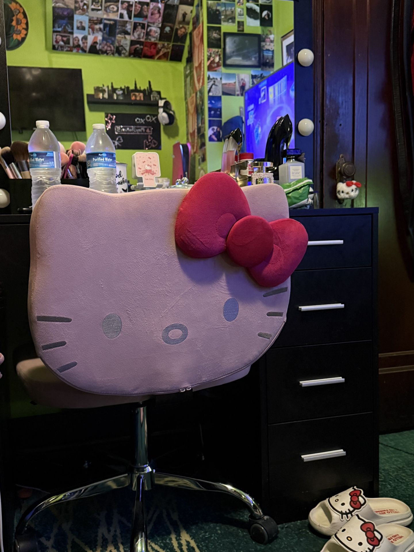 Hello Kitty Chair 