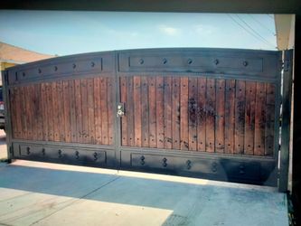 Double gate