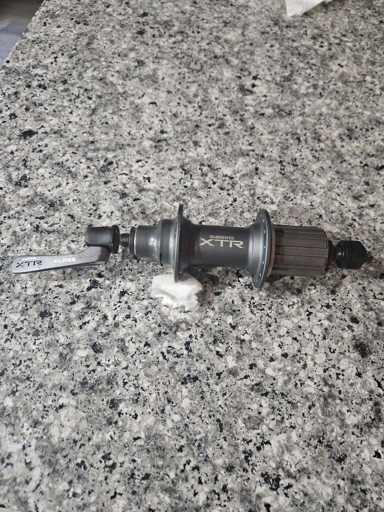 Shimano XTR Hubs