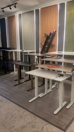 Brand new standing desk,  delivery available when Şişe ready