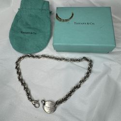 15” Return to Tiffany & Co Sterling Silver Oval Tag Choker Necklace