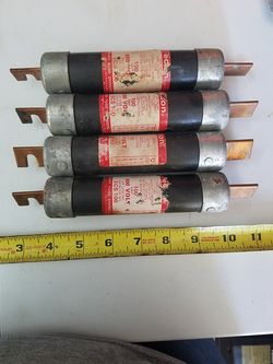 100 amp fuses