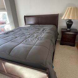 Queen Bed frame w/ Nightstand 
