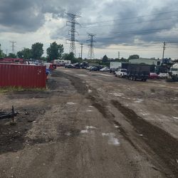 Trucks parking and outside storage Elgin and Bartlett IL area.