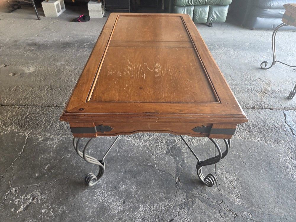 Coffee Table & 2 End Tables