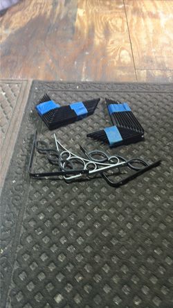 Shelf brackets
