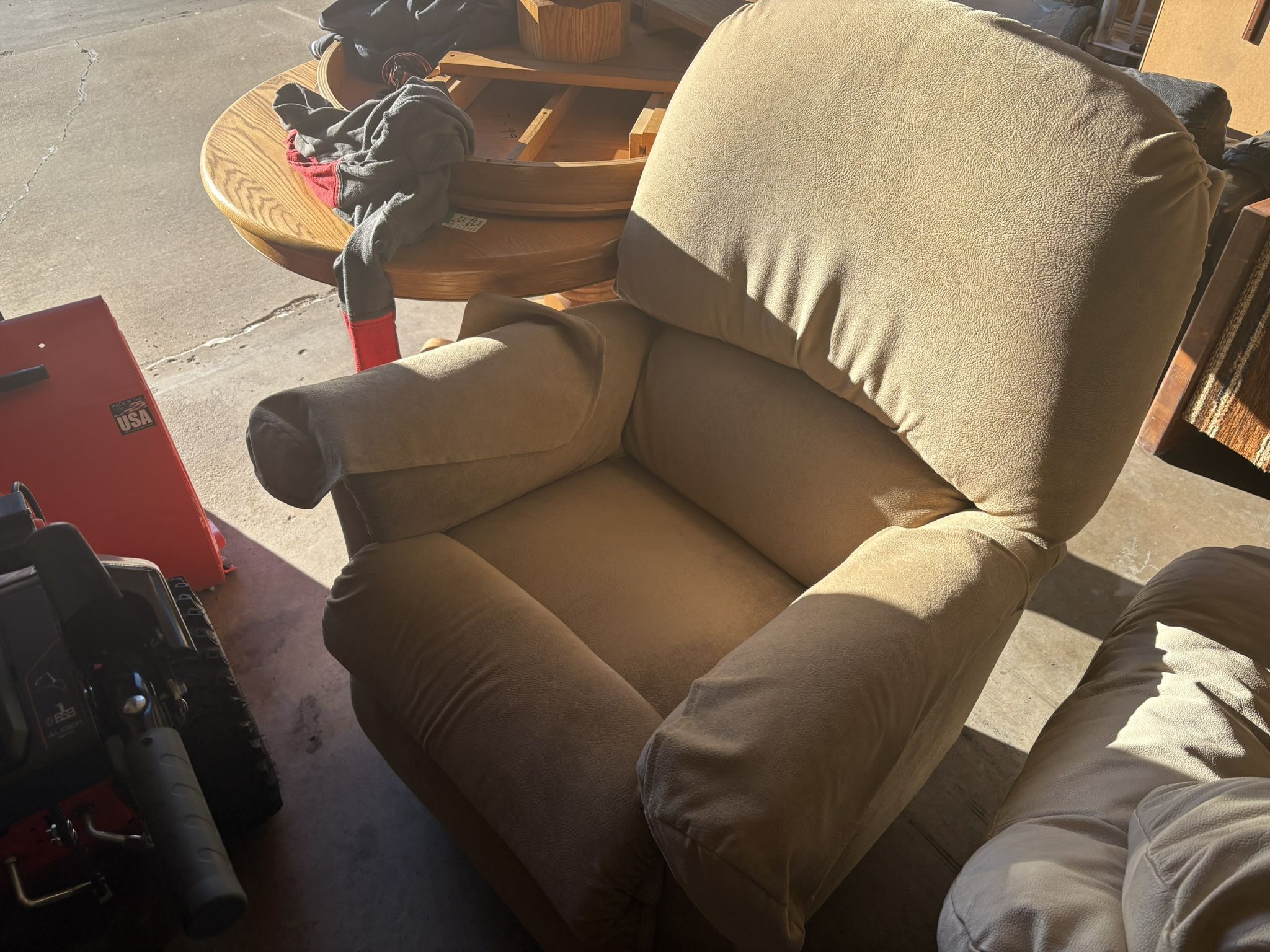La-Z-Boy Suede Lift chair